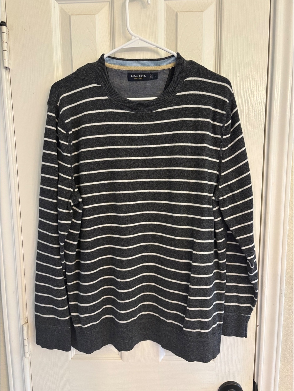 Nautica Mens Large L Grey White Striped Navtech Crewneck Pullover Sweater Knit